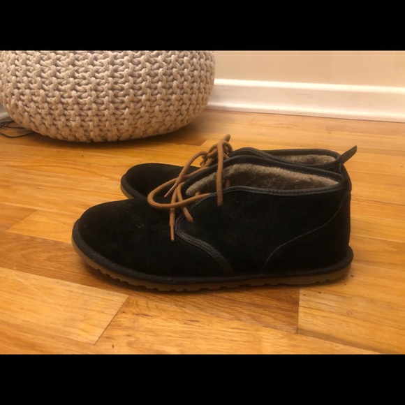 UGG Mens Maksim Suede Shearling Chukka Boots main image 4